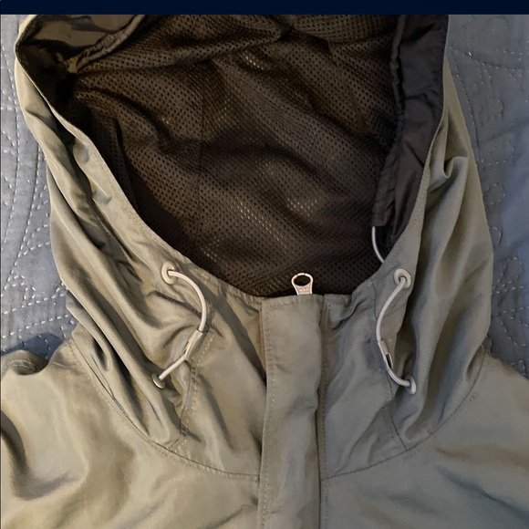 Columbia wind breaker - Picture 3 of 8